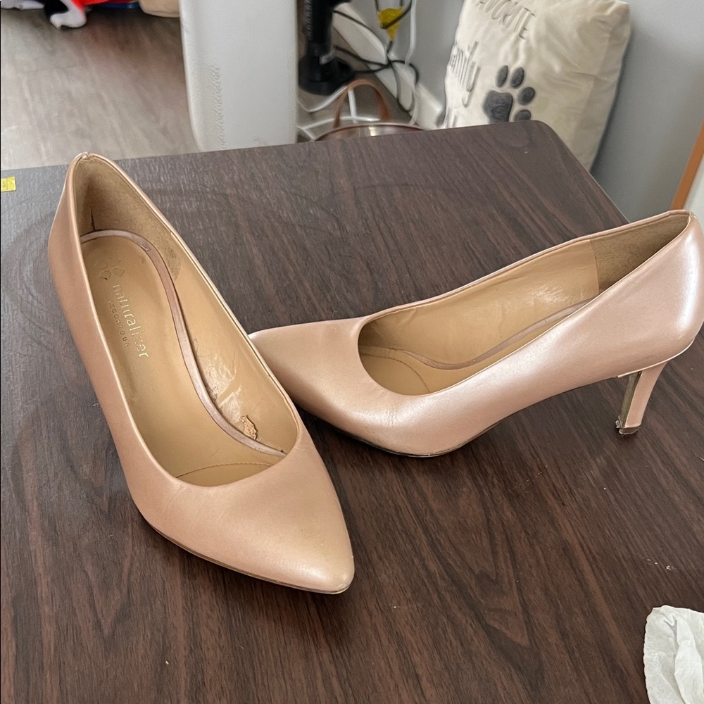 Naturalizer Women's Blush Pointed-Toe Mid Heel Pump